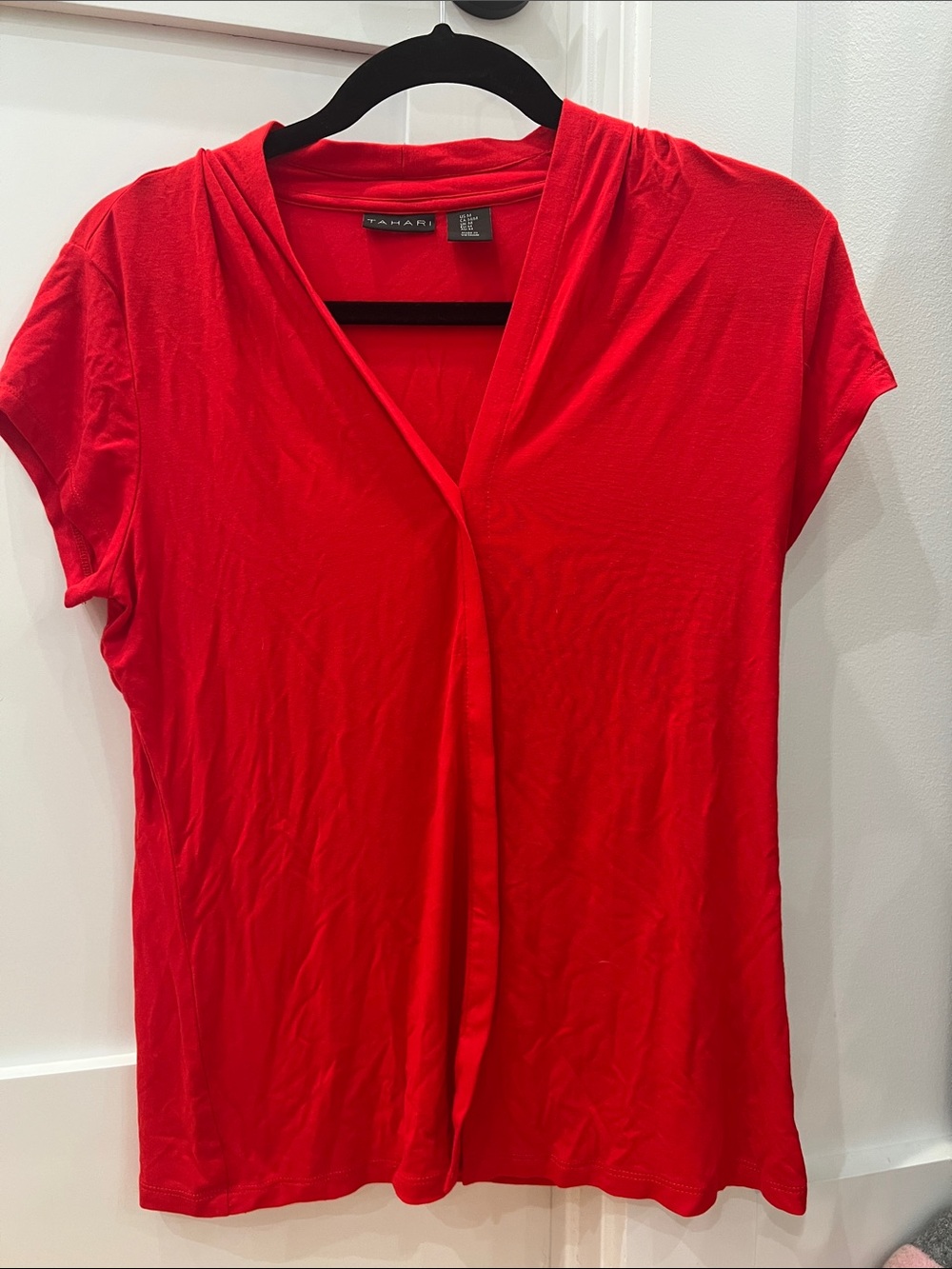 Tahari Bright Red V-Neck Short Sleeve Blouse